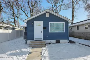 66 Pacific Blvd, Keyport, NJ 07735 - Photo 1