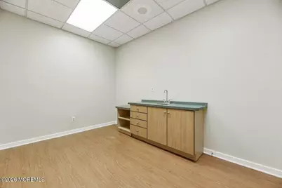 1820 Corlies Avenue #9, Neptune Township, NJ 07753 - Photo 14