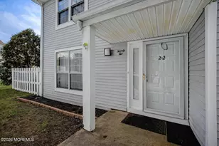 22 Borelle Square, Sayreville, NJ 08859 - Photo 2