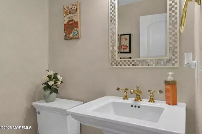237 Rodman Court, Eatontown, NJ 07724 - Photo 14