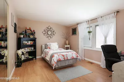 46 Winchester Drive, Freehold, NJ 07728 - Photo 26