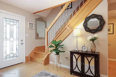 46 Winchester Drive, Freehold, NJ 07728 - Photo 10