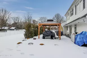 46 Winchester Dr, Freehold, NJ 07728 - Photo 34