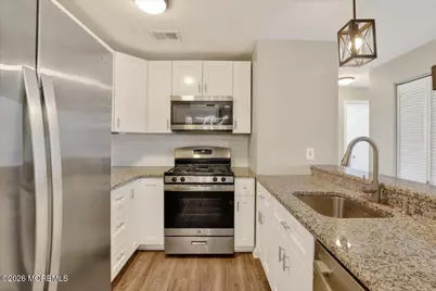 33 Jockey Lane, Tinton Falls, NJ 07753 - Photo 10