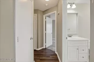 33 Jockey Ln, Tinton Falls, NJ 07753 - Photo 18