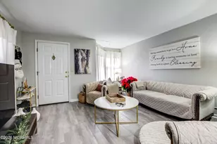 233 Augusta St, Old Bridge Township, NJ 08879 - Photo 8