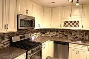 44 Spyglass Ct, East Windsor Township, NJ 08520 - Photo 2