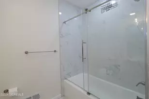 42 Pennsbury Way, East Brunswick Township, NJ 08816 - Photo 18