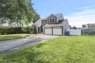 624 Loxley Dr, Toms River Township, NJ 08753 - Photo 2
