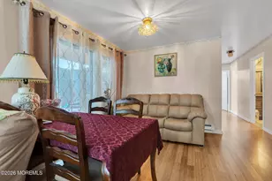 160 Cross Slope Ct, Manalapan Township, NJ 07726 - Photo 4