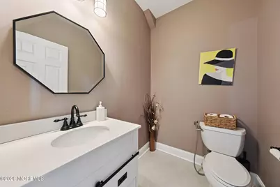 8 Patton Court, Manalapan Township, NJ 07726 - Photo 8