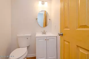 92 Reynolds Ct, Matawan, NJ 07747 - Photo 12