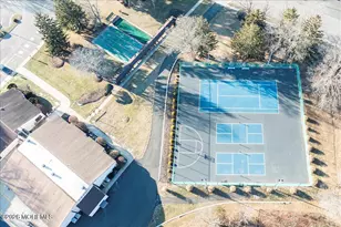 239 Medford Ct, Manalapan Township, NJ 07726 - Photo 28