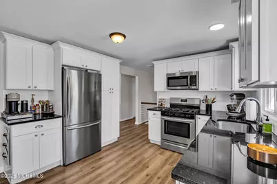 49 Flipper Avenue, Manahawkin, NJ 08050 - Photo 8