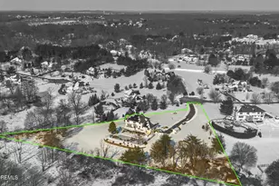 8 Tamar Ct, Manalapan Township, NJ 07726 - Photo 4