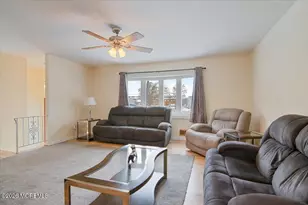 10 Elizabeth Ct, Edison, NJ 08817 - Photo 4