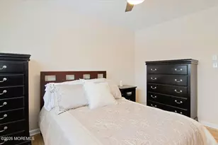 10 Elizabeth Ct, Edison, NJ 08817 - Photo 16