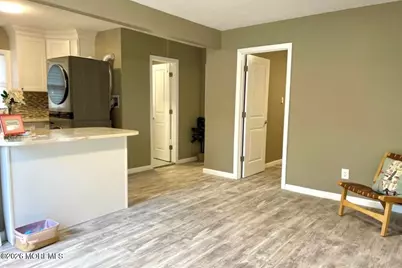 101 Seabreeze Way, Keansburg, NJ 07734 - Photo 4