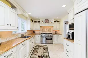 158 Willow Grove Dr, Lincroft, NJ 07738 - Photo 8