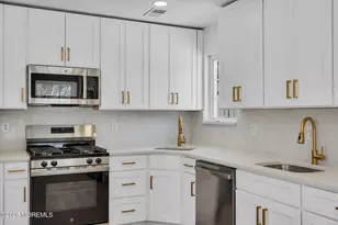 11 Schoolhouse Ln, Lakewood, NJ 08701 - Photo 14