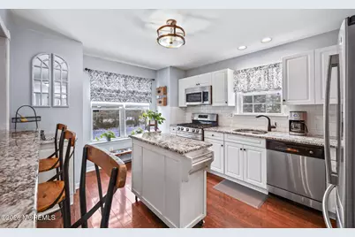 31 Atrium Way #3-1, Manalapan Township, NJ 07726 - Photo 10