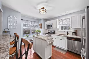 31 Atrium Way, Manalapan Township, NJ 07726 - Photo 10