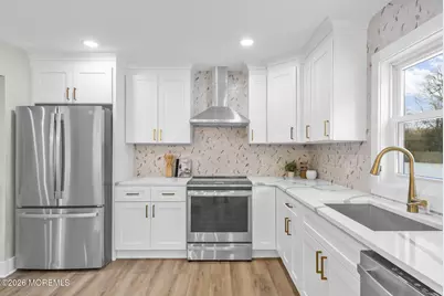 82 Oriskany Drive, Freehold, NJ 07728 - Photo 10