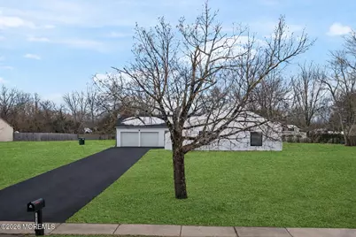 82 Oriskany Drive, Freehold, NJ 07728 - Photo 4