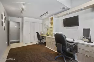 330 Plymouth Dr, Freehold, NJ 07728 - Photo 14