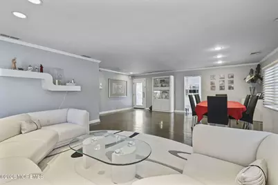 330 Plymouth Drive, Freehold, NJ 07728 - Photo 10