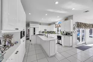 4 Rivers Edge Dr, Colts Neck Township, NJ 07722 - Photo 20