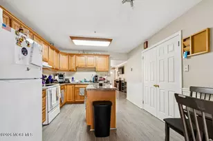 93 Halls Croft Rd, Freehold, NJ 07728 - Photo 12