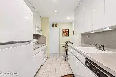 162 Cross Slope Court #A, Manalapan Township, NJ 07726 - Photo 6