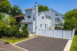 76 Woodland Dr, Keyport, NJ 07735 - Photo 1