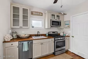 6 Beach St, Sea Bright, NJ 07760 - Photo 10