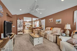 18 Rosewood Ct, Lakewood, NJ 08701 - Photo 4