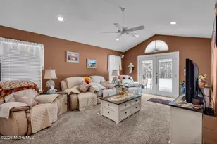 18 Rosewood Ct, Lakewood, NJ 08701 - Photo 6