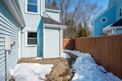 6 Twain Court, Freehold, NJ 07728 - Photo 4