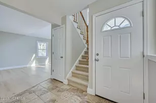 6 Twain Ct, Freehold, NJ 07728 - Photo 6