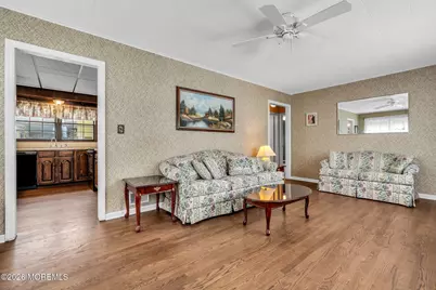 17 Crestview Drive, Middletown, NJ 07748 - Photo 6