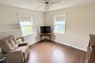 17 Crestview Dr, Middletown, NJ 07748 - Photo 18