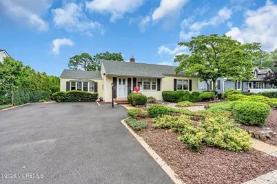 17 Crestview Drive, Middletown, NJ 07748 - Photo 4