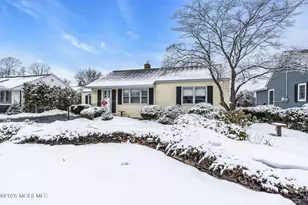 17 Crestview Dr, Middletown, NJ 07748 - Photo 48