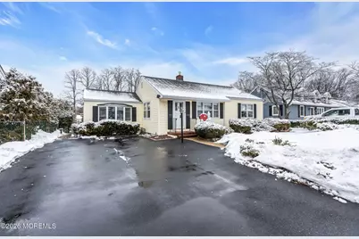 17 Crestview Drive, Middletown, NJ 07748 - Photo 2