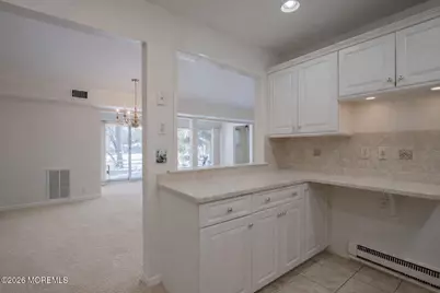 24 Danbury Court #24, Red Bank, NJ 07701 - Photo 6