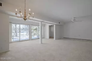 24 Danbury Ct, Red Bank, NJ 07701 - Photo 2