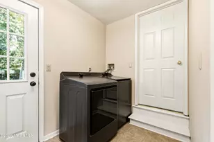 61A Hedge Dr, Lakewood, NJ 08701 - Photo 22