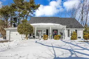 99 Idlebrook Ln, Aberdeen Township, NJ 07747 - Photo 2