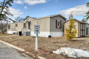 42 Woodchuck Pkwy, Whiting, NJ 08759 - Photo 16