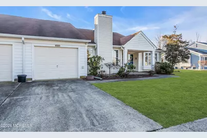 1145 B Thornbury Lane, Manchester Township, NJ 08759 - Photo 2